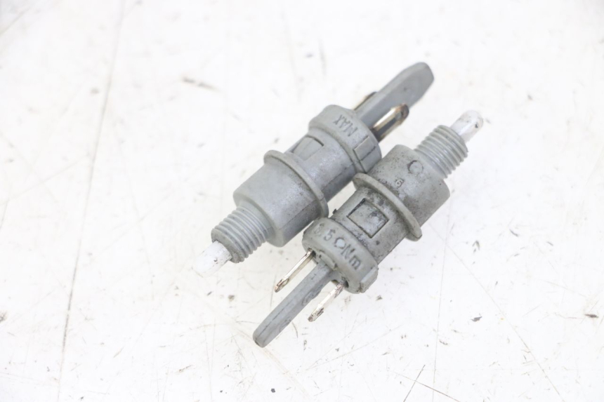 photo de LUZ FRENO INTERRUPTOR PEUGEOT JET FORCE CARBU 50 (2003 - 2016)