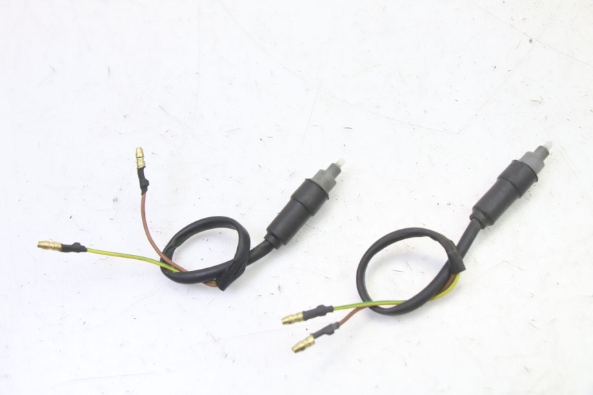 photo de LUZ FRENO INTERRUPTOR YAMAHA JOG R 50 (2004 - 2014)