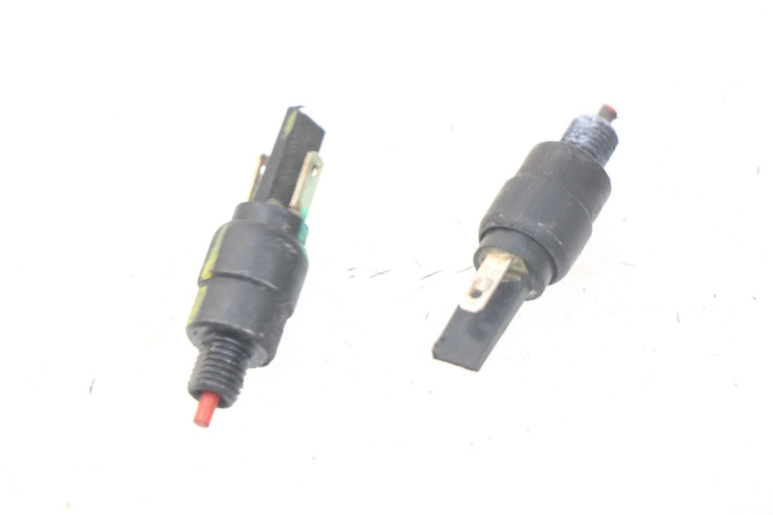 photo de CONTACTOR DE LUZ DE FRENO PIAGGIO LIBERTY IGET 4T 50 (2015 - 2020)