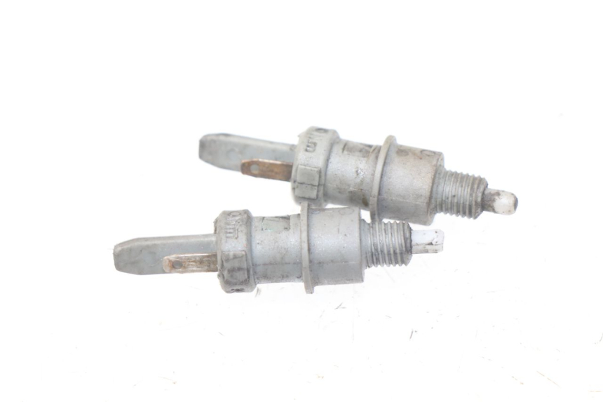 photo de INTERRUPTOR DE LUZ DE FRENO PEUGEOT LUDIX 50 (2005 - 2007)