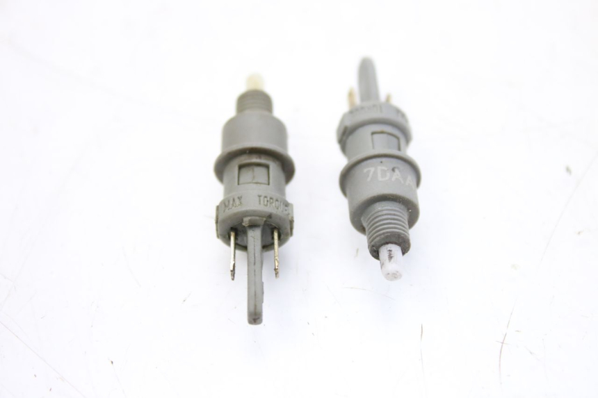photo de INTERRUPTOR DE LUZ DE FRENO PEUGEOT LUDIX 50 (2008 - 2017)