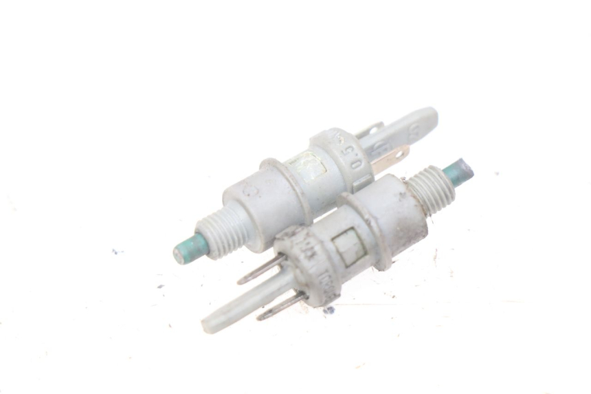 photo de INTERRUPTOR DE LUZ DE FRENO MBK FLIPPER 50 (2004 - 2012)