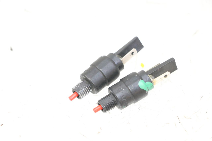 photo de LUZ FRENO INTERRUPTOR PIAGGIO MP3 HPE 310 (2024 - 2025)