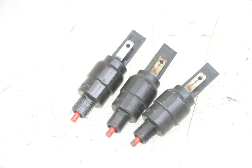 photo de LUZ FRENO INTERRUPTOR PIAGGIO MP3 LT 300 (2010 - 2016)
