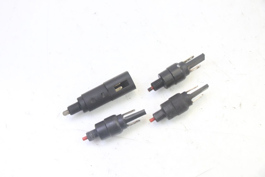 photo de LUZ FRENO INTERRUPTOR PIAGGIO MP3 LT 300 (2010 - 2016)