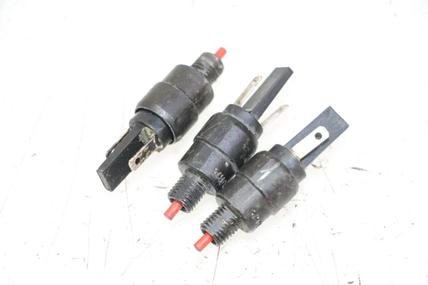 photo de LUZ FRENO INTERRUPTOR PIAGGIO MP3 500 (2011 - 2015)