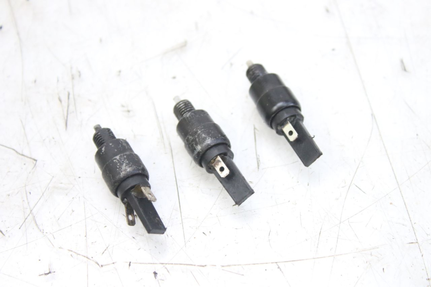 photo de INTERRUPTOR DE LUZ DE FRENO PIAGGIO MP3 RL 250 (2007 - 2010)