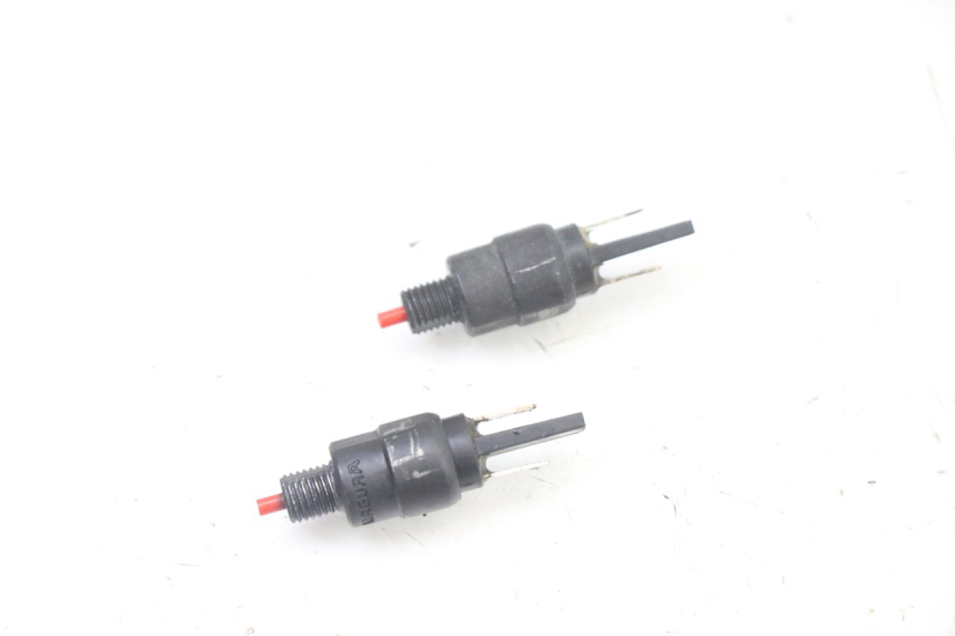 photo de INTERRUPTOR DE LUZ DE FRENO PIAGGIO NEW TYPHOON 50 (2018 - 2021)