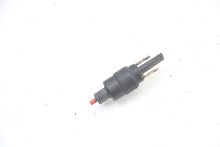 photo de LUZ FRENO INTERRUPTOR GILERA NEXUS 125 (2009 - 2013)