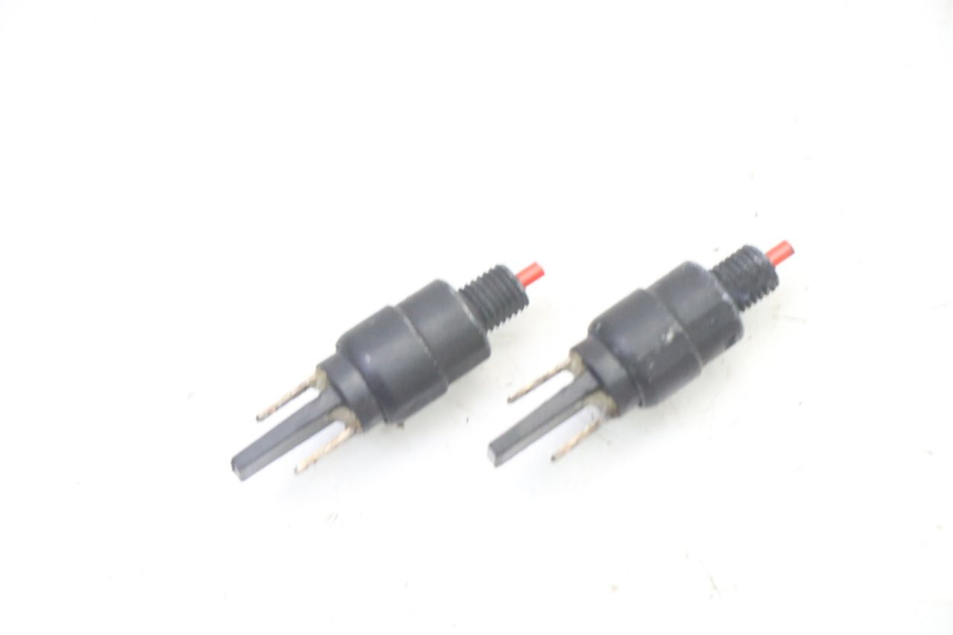photo de LUZ FRENO INTERRUPTOR PIAGGIO NRG POWER PUREJET 50 (2018 - 2021)