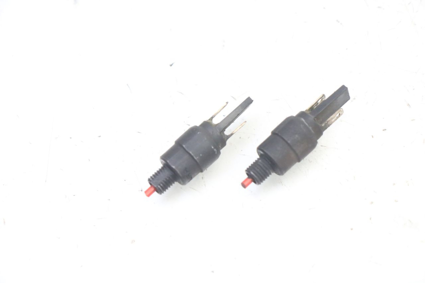 photo de LUZ FRENO INTERRUPTOR PIAGGIO NRG POWER PUREJET 50 (2018 - 2021)