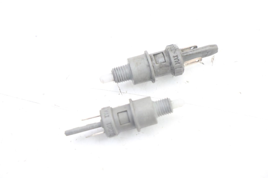 photo de INTERRUPTOR DE LUZ DE FRENO PEUGEOT CITYSTAR 125 (2011 - 2017)