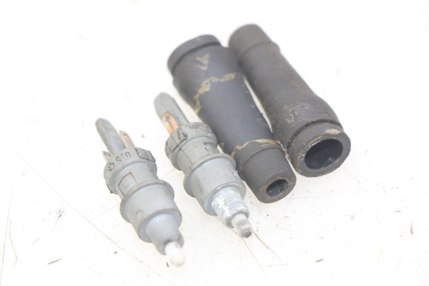 photo de INTERRUPTOR DE LUZ DE FRENO PEUGEOT CITYSTAR 2T 50 (2018 - 2021)
