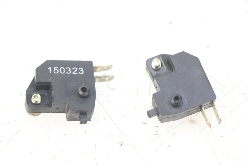 photo de INTERRUPTOR DE LUZ DE FRENO PEUGEOT DJANGO 2T 50 (2014 - 2019)