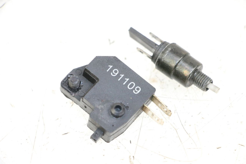 photo de CONTACTOR DE LUZ DE FRENO PEUGEOT KISBEE 4T 50 (2018 - 2022)