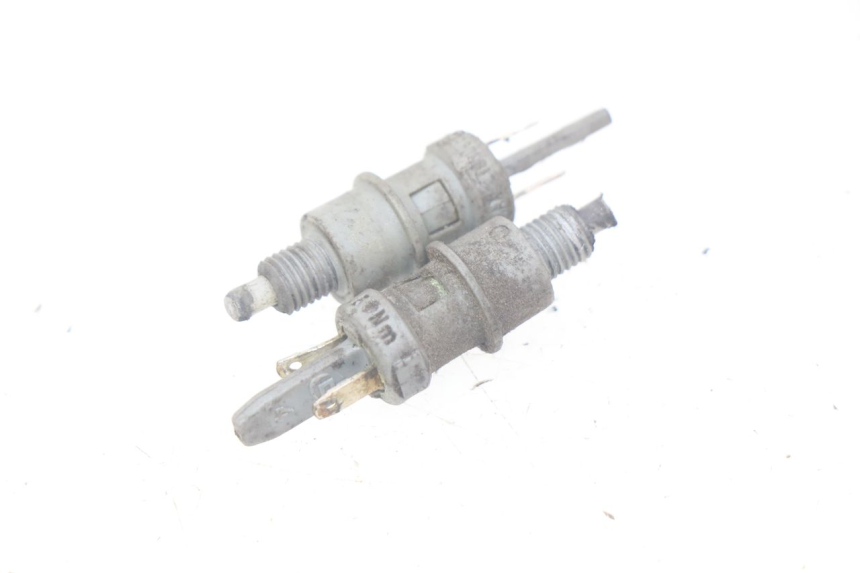 photo de INTERRUPTOR DE LUZ DE FRENO PEUGEOT LUDIX 50 (2008 - 2017)