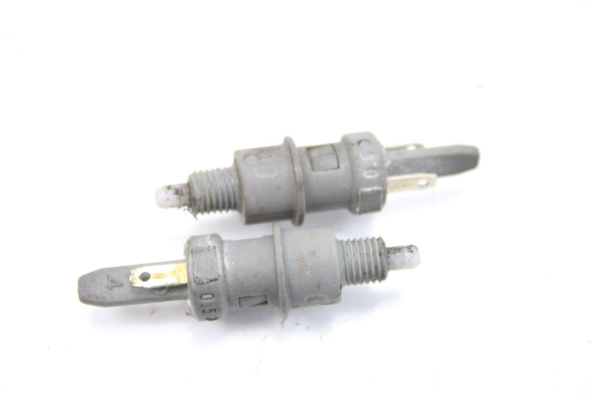 photo de INTERRUPTOR DE LUZ DE FRENO PEUGEOT LUDIX 50 (2008 - 2017)