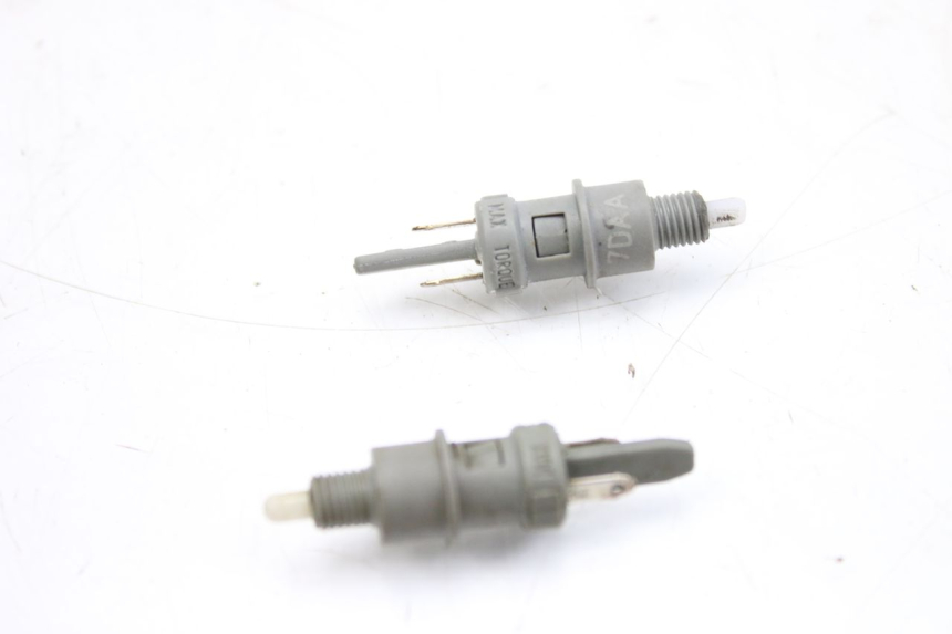 photo de INTERRUPTOR DE LUZ DE FRENO PEUGEOT LUDIX 50 (2008 - 2017)