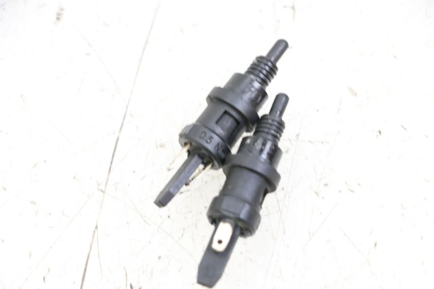 photo de LUZ FRENO INTERRUPTOR PEUGEOT SPEEDFIGHT 4 2T 50 (2015 - 2019)