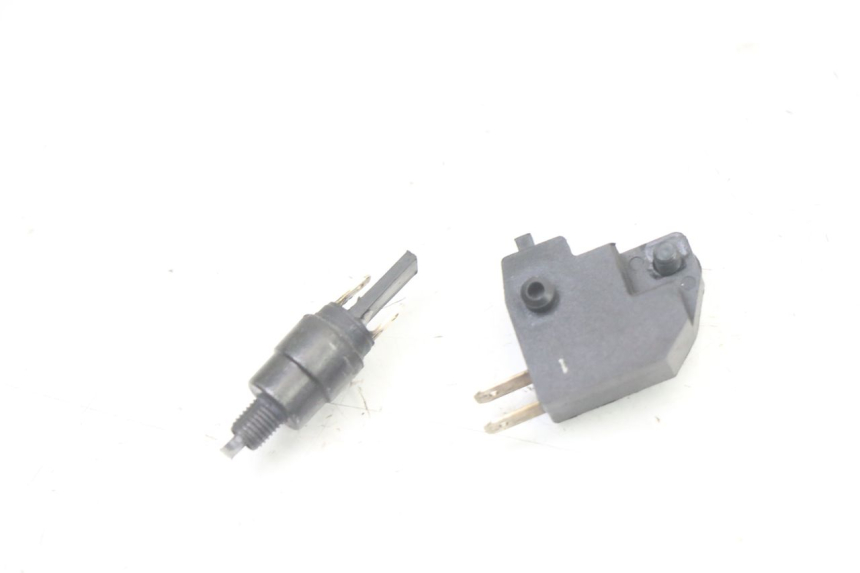 photo de LUZ FRENO INTERRUPTOR PEUGEOT STREETZONE I 2T 50 (2018 - 2020)