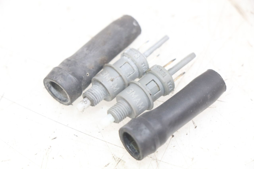 photo de INTERRUPTOR DE LUZ DE FRENO PEUGEOT TREKKER 50 (1998 - 2004)