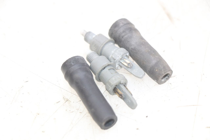 photo de INTERRUPTOR DE LUZ DE FRENO PEUGEOT TREKKER 50 (1998 - 2004)