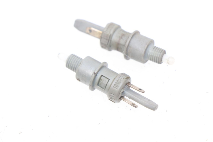 photo de INTERRUPTOR DE LUZ DE FRENO PEUGEOT VIVACITY 50 (1998 - 2003)