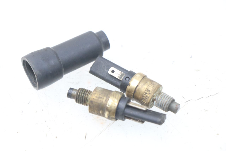 photo de LUZ FRENO INTERRUPTOR PEUGEOT VIVACITY 100 (1999 - 2008)
