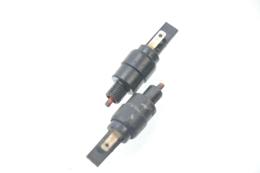 photo de INTERRUPTOR DE LUZ DE FRENO PIAGGIO LIBERTY 125 (2009 - 2013)