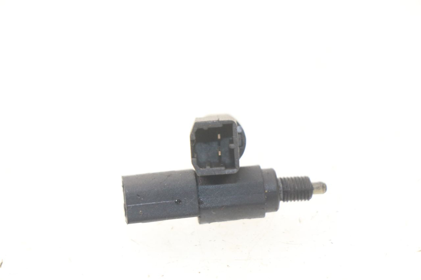 photo de INTERRUPTOR DE LUZ DE FRENO PIAGGIO LIBERTY 4T 50 (2004 - 2008)