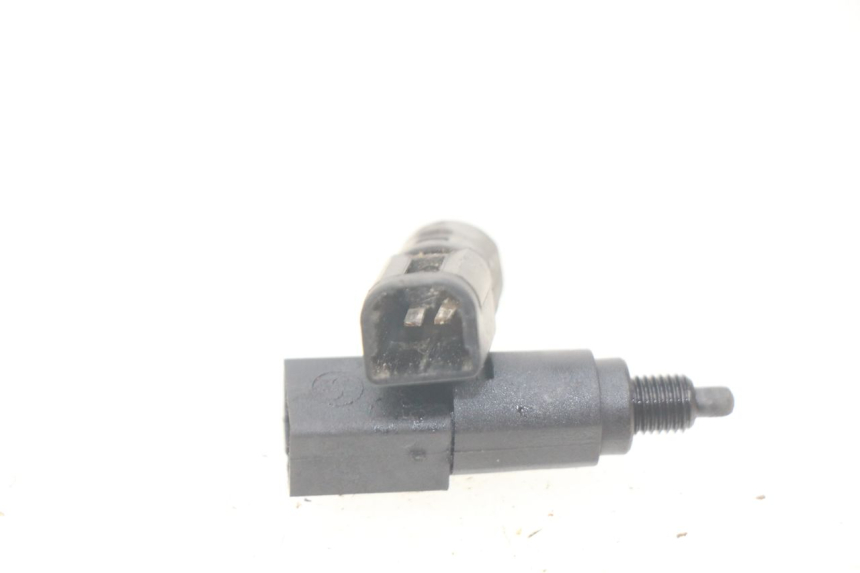 photo de INTERRUPTOR DE LUZ DE FRENO PIAGGIO LIBERTY 4T 50 (2004 - 2008)