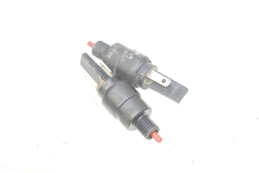 photo de INTERRUPTOR DE LUZ DE FRENO PIAGGIO VESPA PRIMAVERA 2T 50 (2013 - 2018)