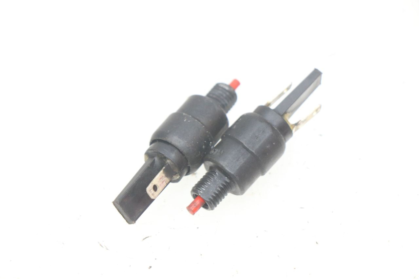 photo de INTERRUPTOR DE LUZ DE FRENO PIAGGIO ZIP 4T 50 (2018 - 2020)