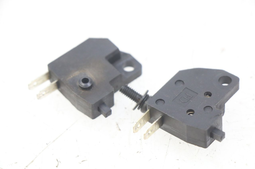 photo de CONTACTOR DE LUZ DE FRENO LVNENG S5 1 (2019 - 2023)