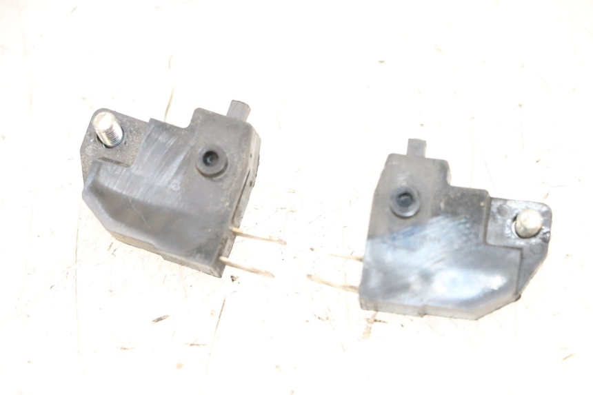 photo de LUZ FRENO INTERRUPTOR PEUGEOT SATELIS 125 (2013 - 2018) - Detalle de la pieza