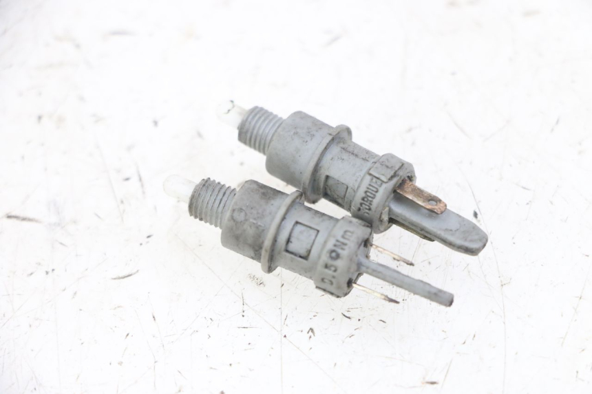 photo de LUZ FRENO INTERRUPTOR PEUGEOT SPEEDFIGHT 2 LC 50 (2000 - 2009)