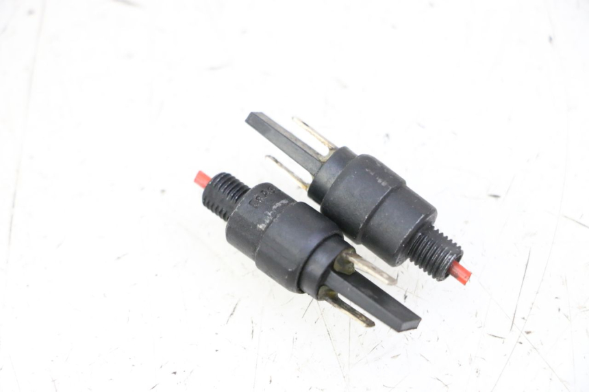 photo de INTERRUPTOR DE LUZ DE FRENO APRILIA SXR 50 (2021 - 2023)