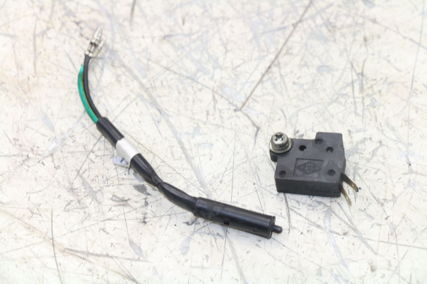 photo de LUZ FRENO INTERRUPTOR SYM JET SPORT XR 50 (2006 - 2015)