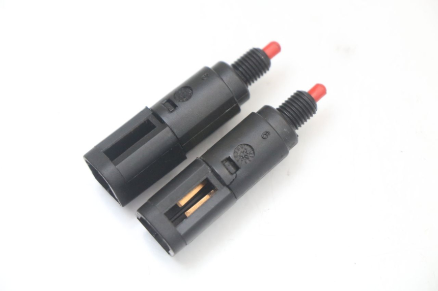 photo de LUZ FRENO INTERRUPTOR PIAGGIO VESPA LX 125 (2005 - 2010)