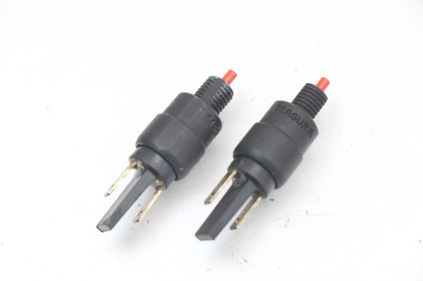 photo de LUZ FRENO INTERRUPTOR PIAGGIO VESPA PRIMAVERA 4T 50 (2021 - 2024)