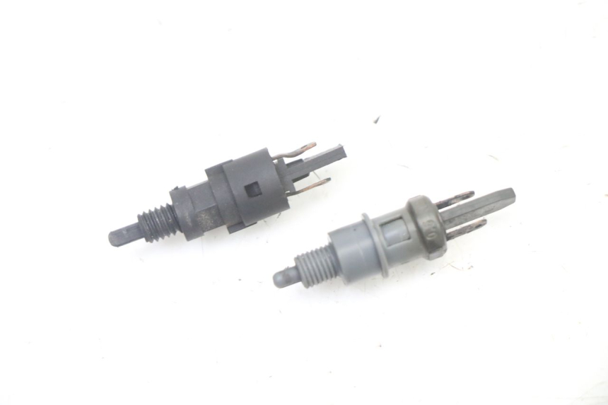 photo de INTERRUPTOR DE LUZ DE FRENO PEUGEOT VIVACITY NEW 2T 50 (2008 - 2017)