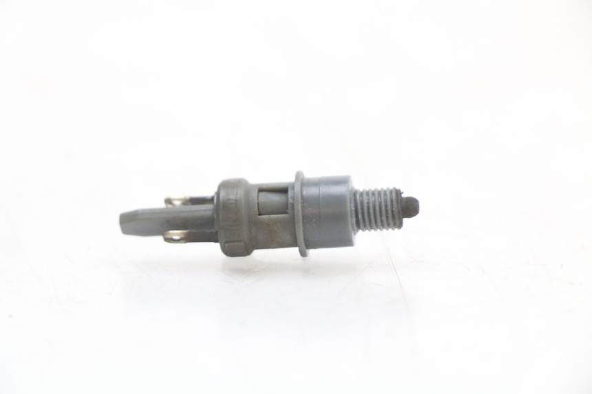 photo de LUZ FRENO INTERRUPTOR PEUGEOT VIVACITY NEW 4T 50 (2008 - 2017)