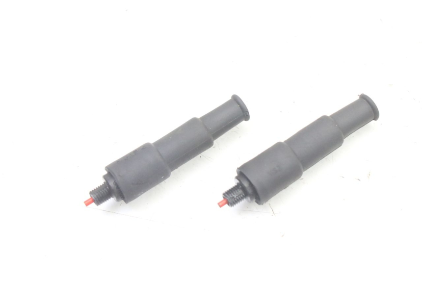 photo de INTERRUPTOR DE LUZ DE FRENO PIAGGIO XEVO - X EVO 125 (2007 - 2016)