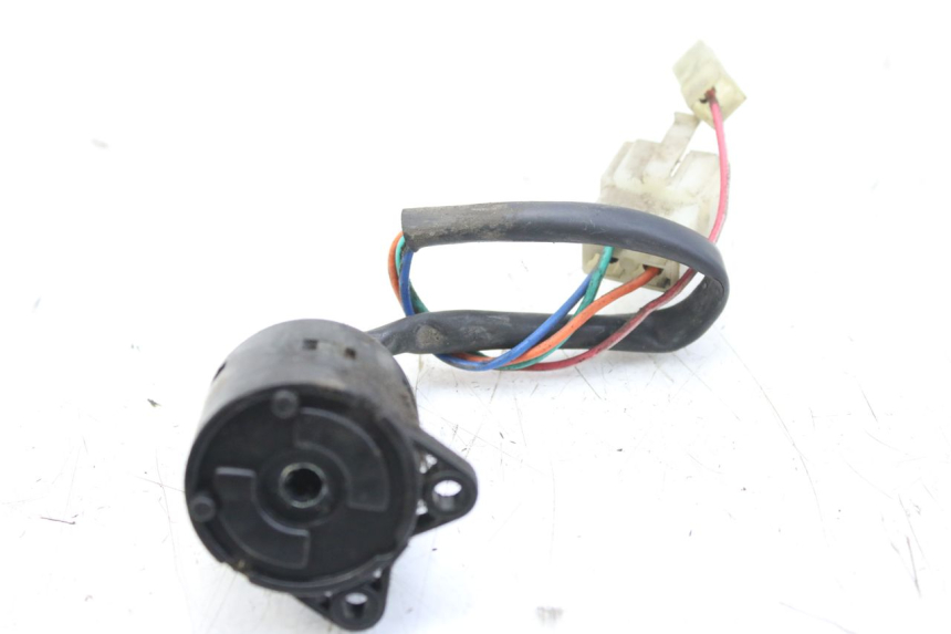 photo de INTERRUPTOR DE ENCENDIDO APRILIA SCARABEO 100 (2003 - 2012)