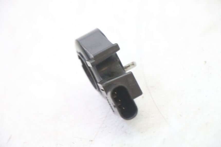 photo de CABALLETE INTERRUPTOR BMW G310 R 310 (2016 - 2020)