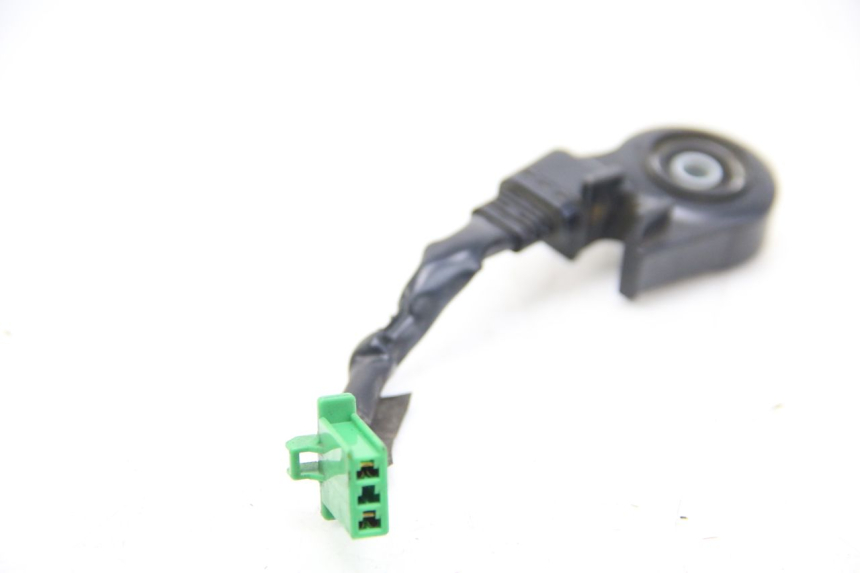 photo de INTERRUPTOR DE ENCENDIDO PATA DE CABRA HONDA FORZA 125 (2015 - 2016)