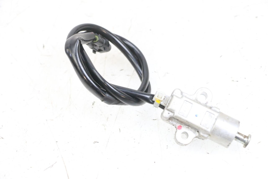 photo de CABALLETE INTERRUPTOR YAMAHA TRICITY 300 (2020 - 2024) - Detalle de la pieza