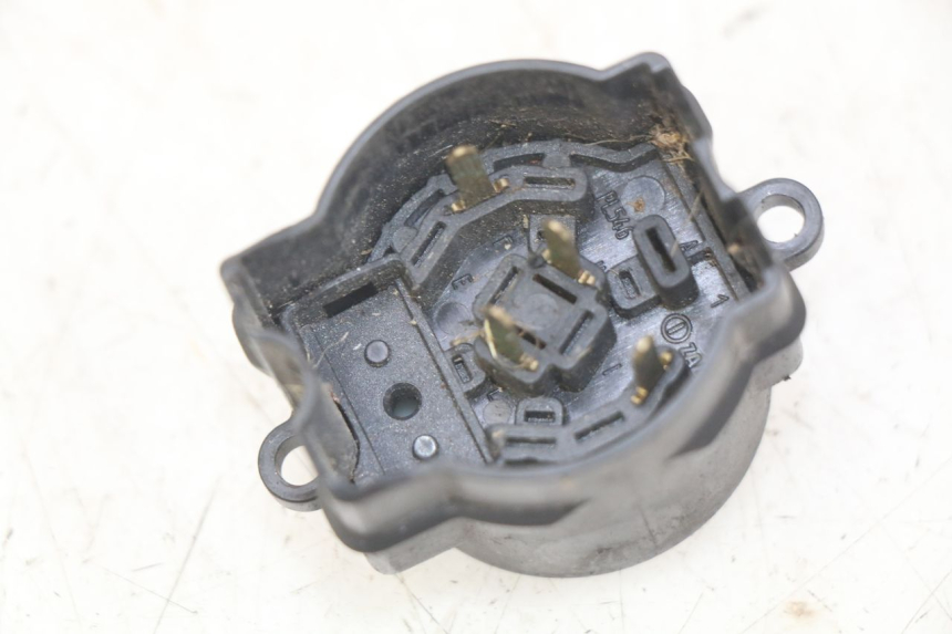 photo de INTERRUPTOR DE ENCENDIDO HONDA FES PANTHEON 125 (2003 - 2007)