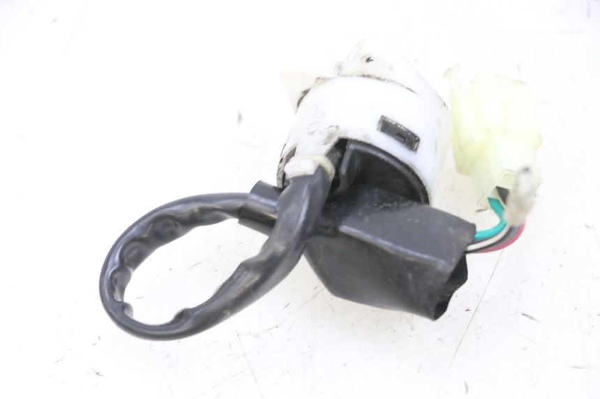 photo de INTERRUPTOR JM MOTORS OLDIES 4T 50 (2010 - 2020) - Otra perspectiva