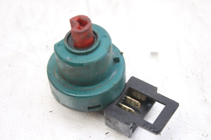 photo de INTERRUPTOR DE ENCENDIDO. PIAGGIO VESPA LX 2T 50 (2005 - 2013)